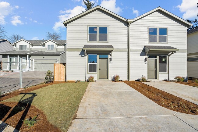Building Photo - Beautiful 3 bed, 1.5 Bath SE Portland Rental Home!
