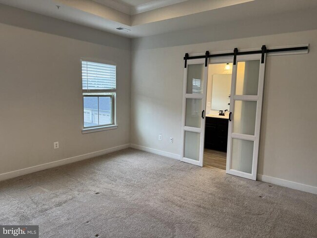 Building Photo - 10323 Quillback St