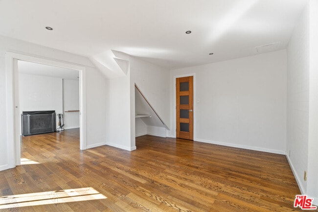 Building Photo - 1640 Electric Ave