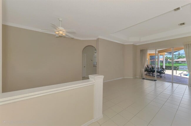 Building Photo - 4957 Sabal Lake Cir
