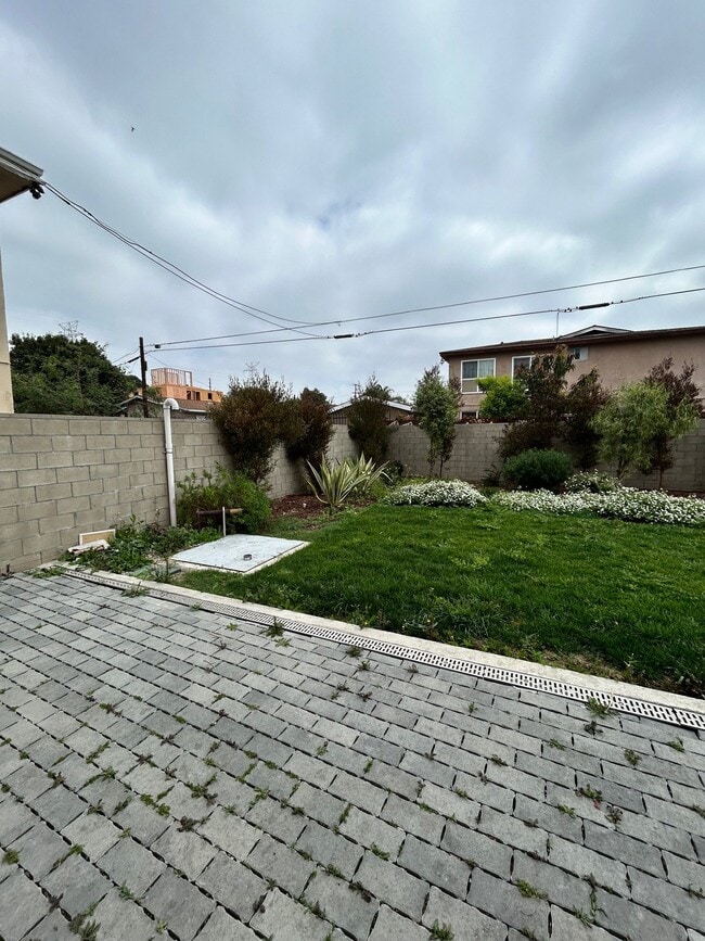 Floorplan - 9300 Compton Ave