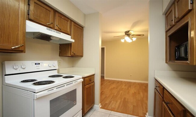 Building Photo - 8787 Brae Acres Rd