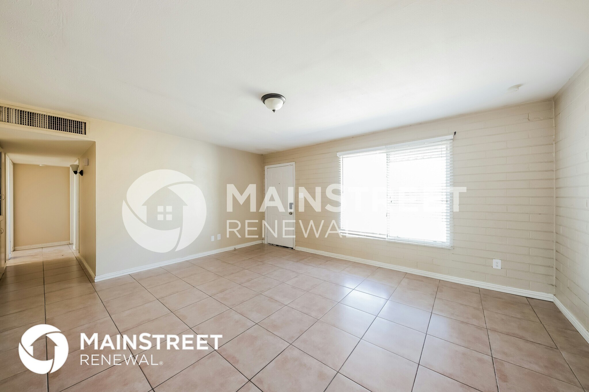 Building Photo - 4627 N 47th Dr