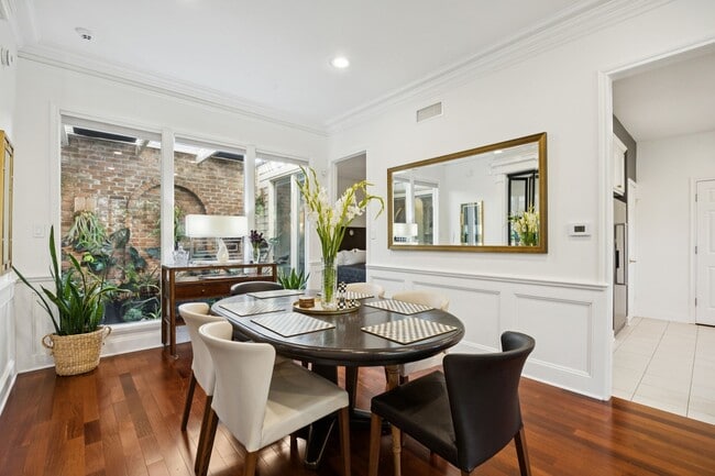 Building Photo - 4964 Post Oak Timber Dr