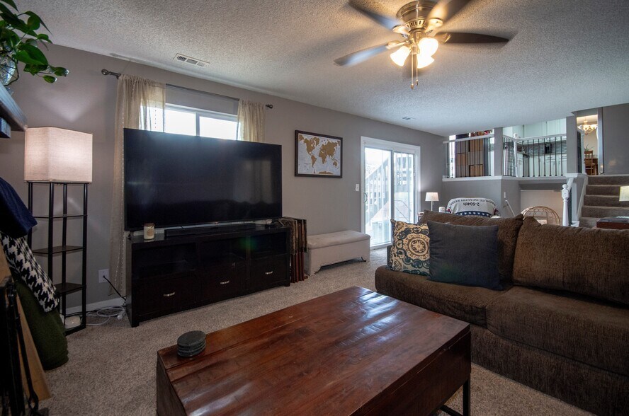 Building Photo - 6965 Sugar Creek Cir