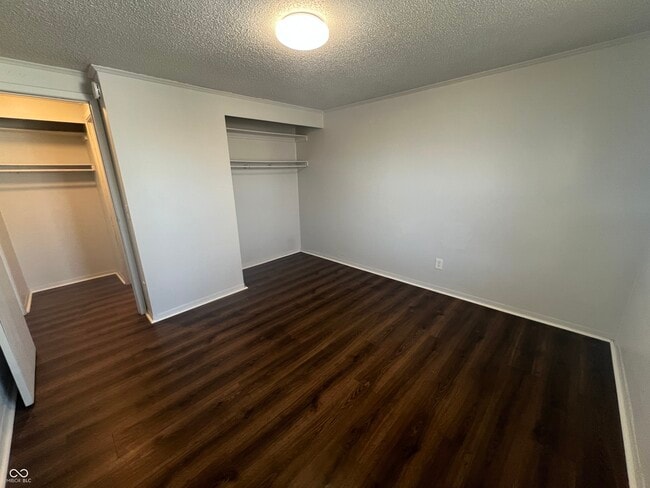 Building Photo - 2000 Indianapolis Rd