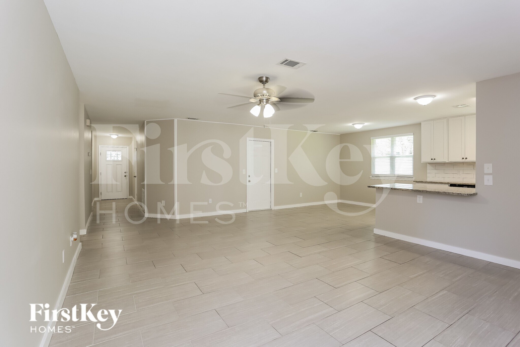 Building Photo - 1047 Cove Landing Dr
