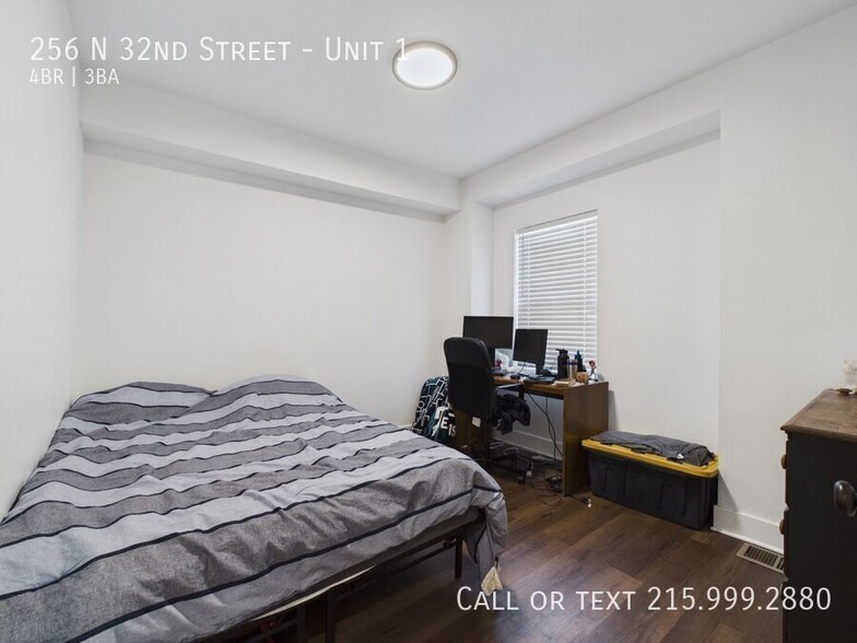 Building Photo - 256 N 32nd St