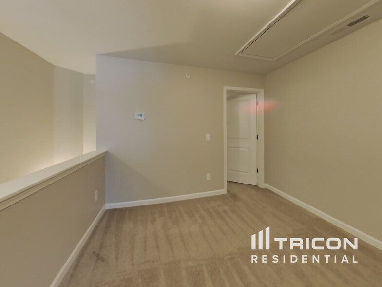 Building Photo - 133 Hickory Station Ln