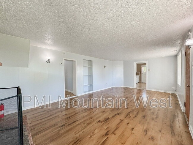 Building Photo - 3515 S 2300 E