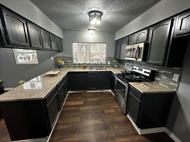 Primary Photo - 23502 Briarcreek Blvd