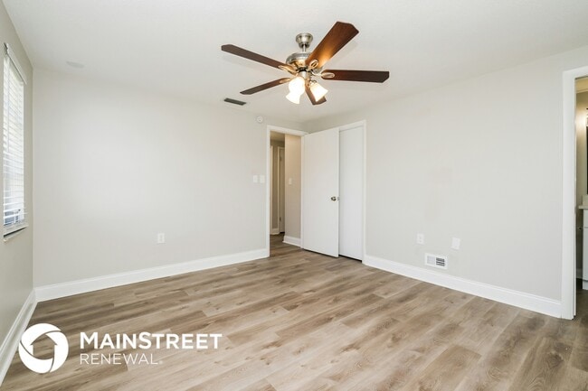 Building Photo - 9426 Legend Ln