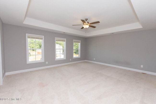 Building Photo - 608 Feather Ct