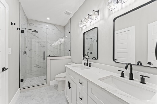 Building Photo - 9106 Everglade Dr