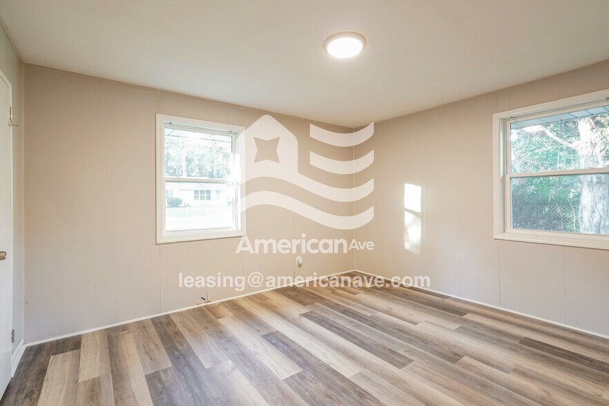 Building Photo - 1450 Wyman St NE