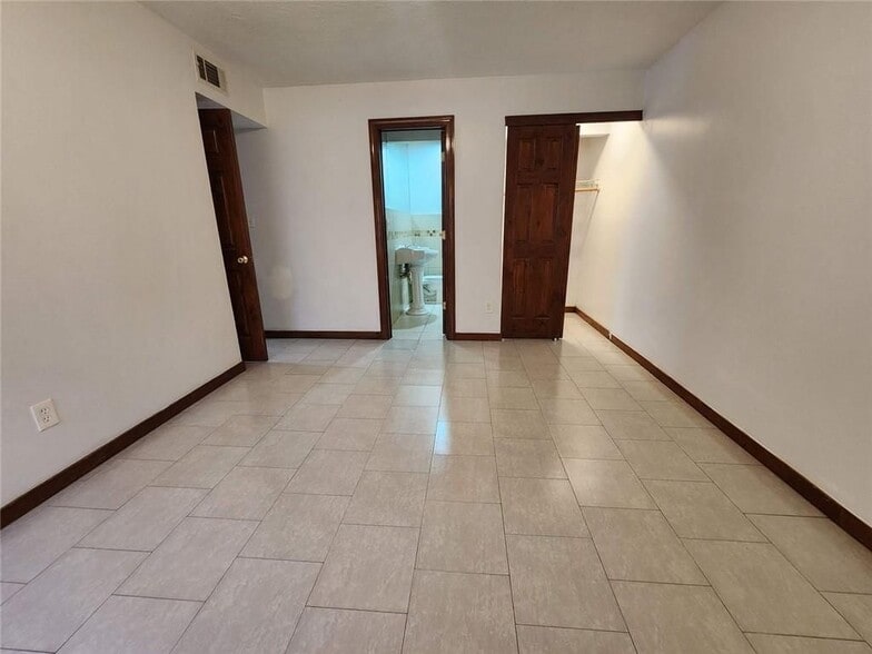 Building Photo - 3186 Quincetree Ln