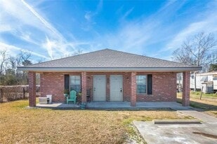 Building Photo - 3332 Carver Rd
