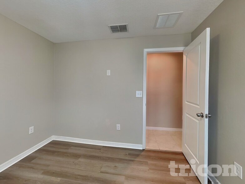 Building Photo - 4148 Salt Springs Ln