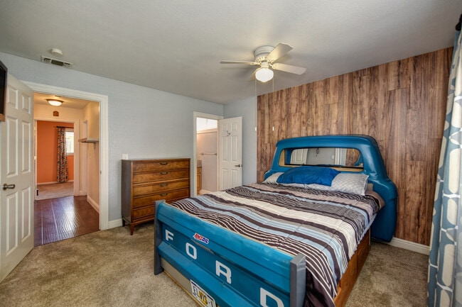 Building Photo - 8216 Baymore Way