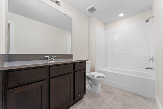 Building Photo - 4758 Kissimmee