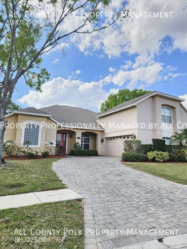 Building Photo - Wonderful 5 Bedroom Home with Screened-In ...