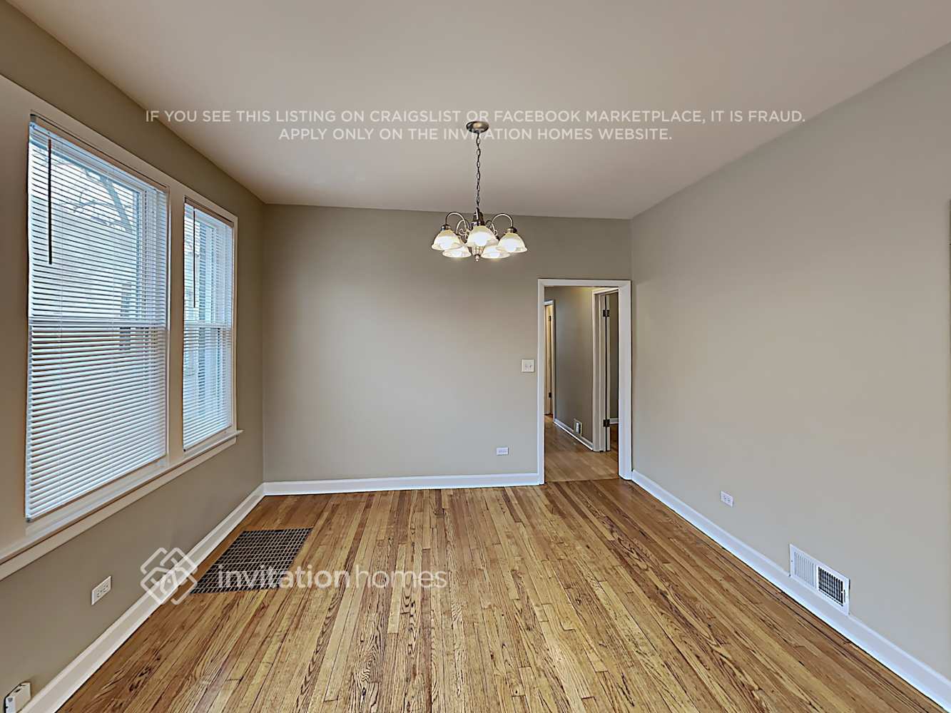 Building Photo - 2428 Ridgeland Ave