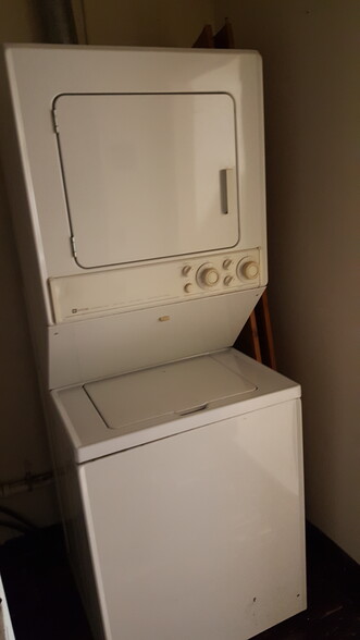 Washer/Dryer included - 1216 University Ave