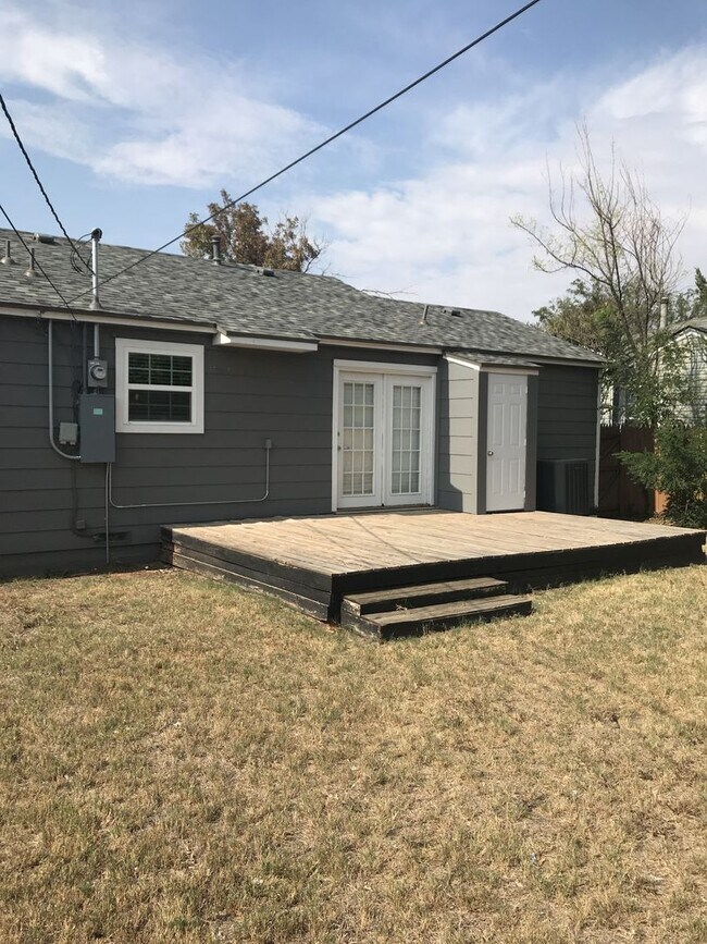 Building Photo - Pre Leasing for fall 2026! 3/2 in Tech Terrace