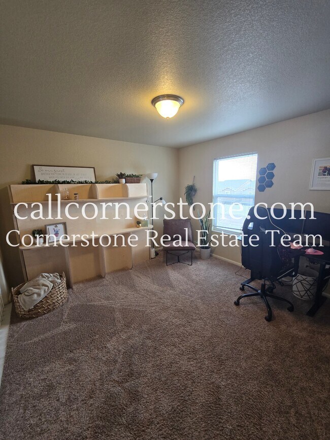 Building Photo - 8366 Hardwood Cir