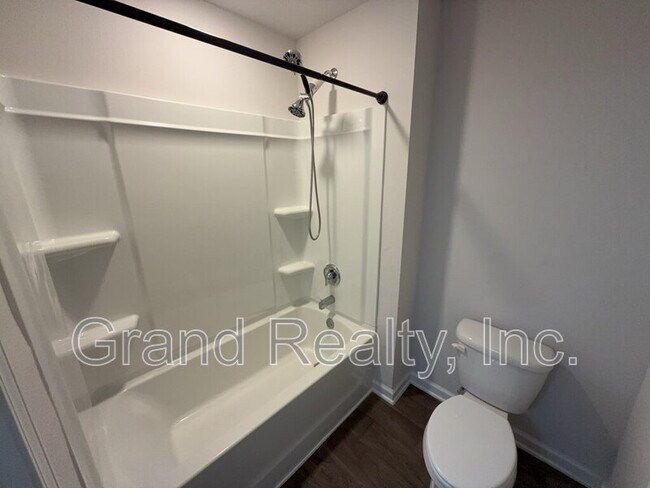 Building Photo - 5520 Lancelot Trl