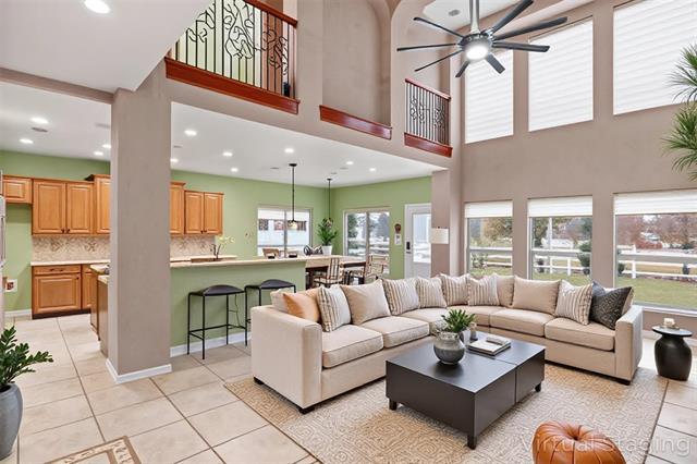 Building Photo - 808 Sabona Dr