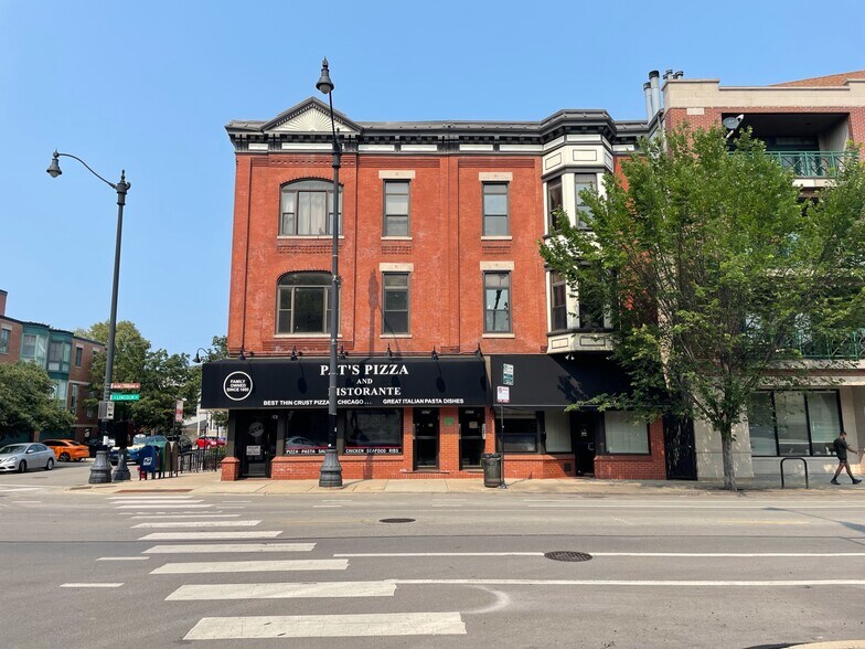 Building Photo - 2679 N Lincoln Ave