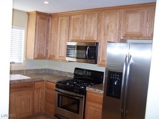 Building Photo - 6045 Aripeka St