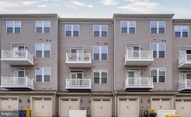 Building Photo - 1325 Cheswick Ln