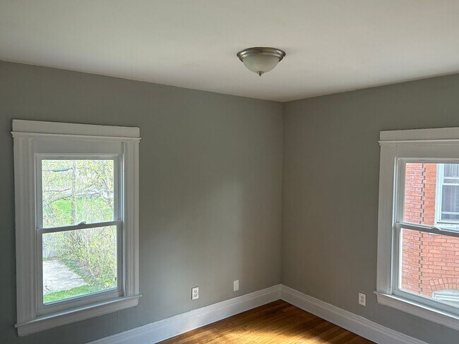 Building Photo - 81 Woodland St