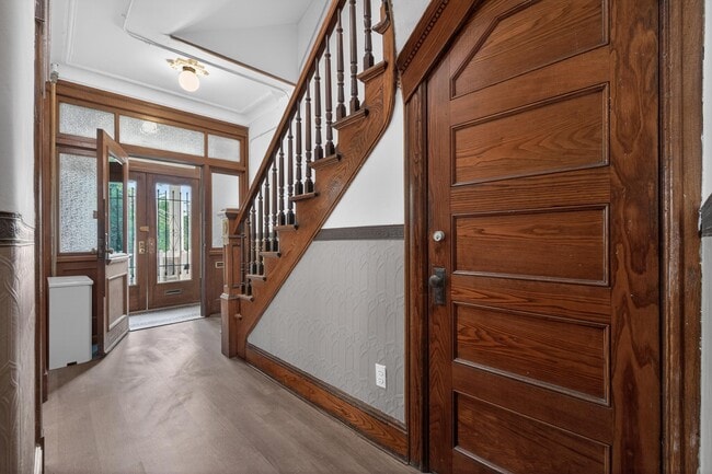 Building Photo - 42 Duer Pl