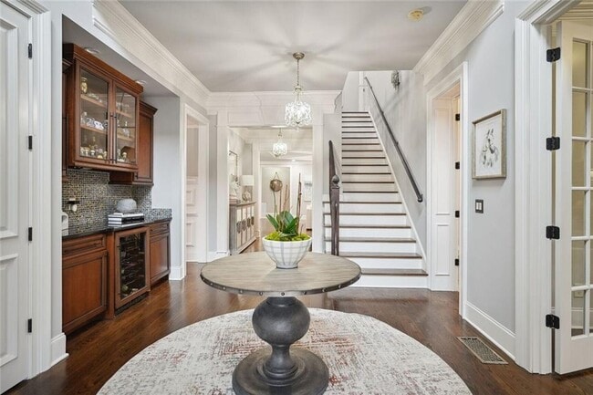 Building Photo - 1930 Northside Dr NW