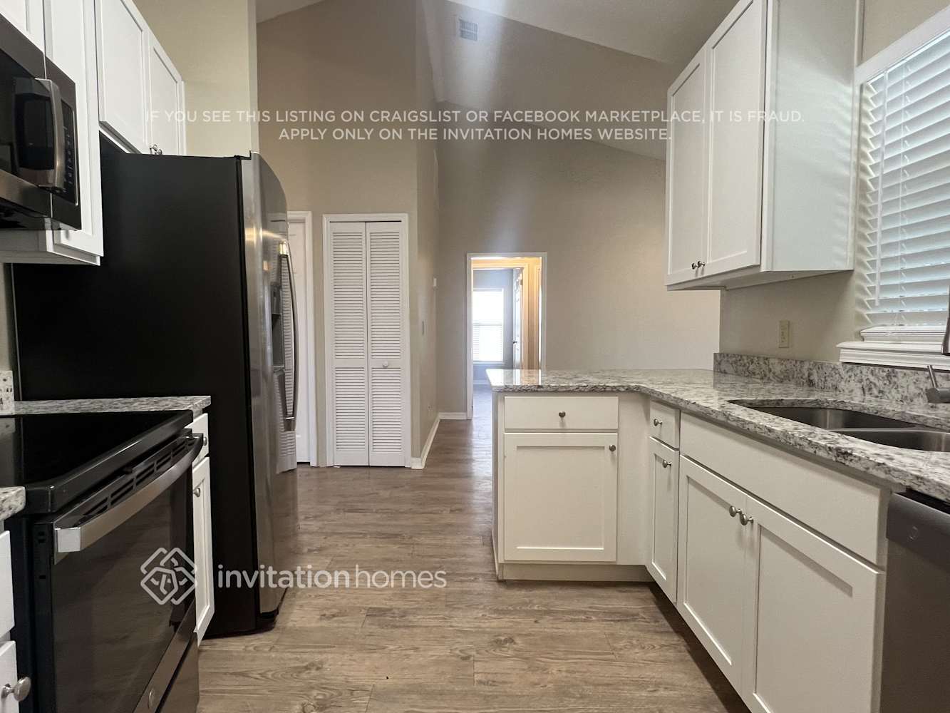 Building Photo - 402 S Cumberland Ave