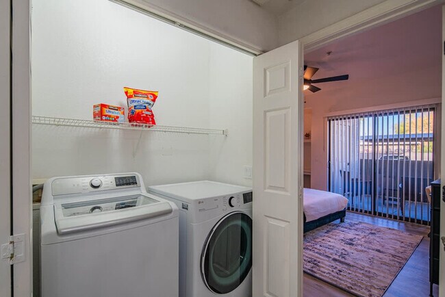 Building Photo - 7455 N 95th Ave