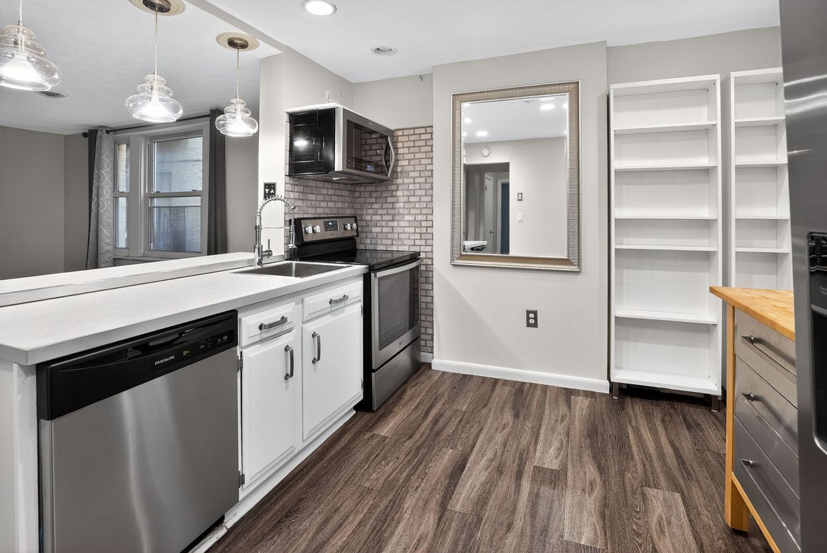 Building Photo - 5523 Ellsworth Ave