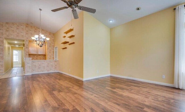 Building Photo - 8164 Sedona Sunset Dr
