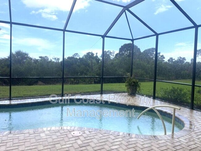 Building Photo - 10485 Crooked Crk Dr