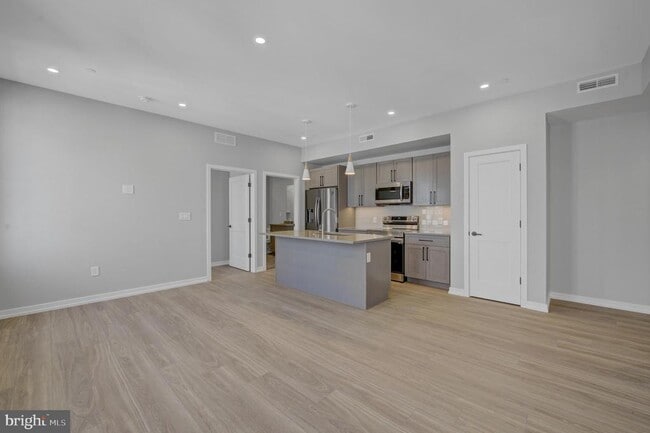 Building Photo - 2445 Innovator Wy