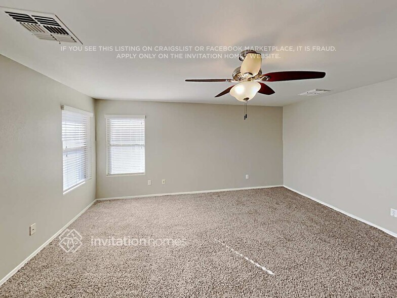 Building Photo - 21181 E Stonecrest Dr