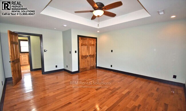 Building Photo - 3BR/2BA one level, carport+detached garage/workshop, washer/dryer included, on 1.6 acres in M'boro!