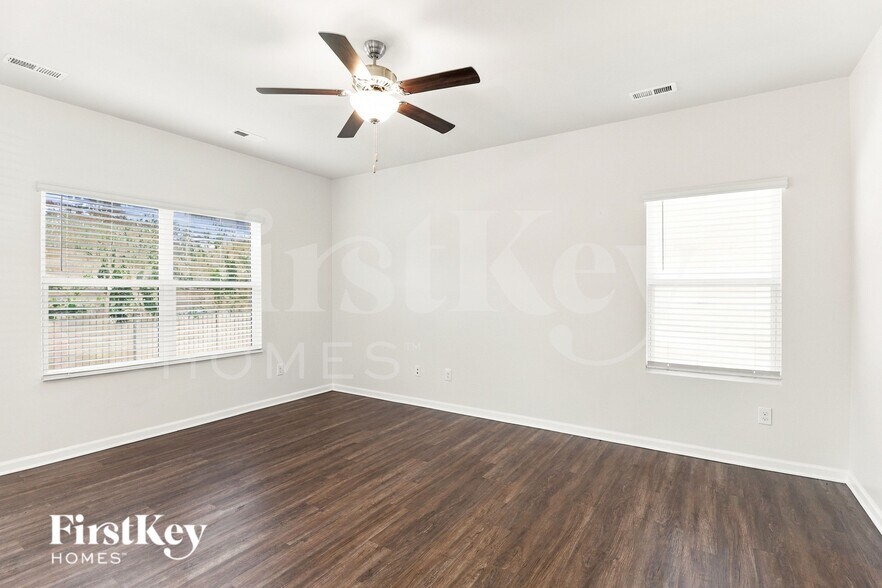 Building Photo - 5435 Cobblestone Glen Dr