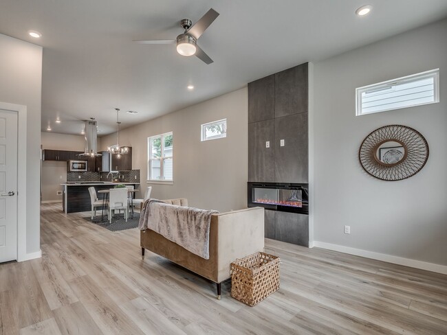 Building Photo - Spacious 4-Bedroom Home with Thoughtful De...