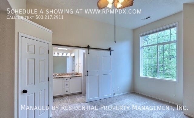 Building Photo - 23992 SW Red Fern Dr