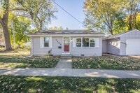 Building Photo - Spacious 2 Bedroom 1 Bathroom home
