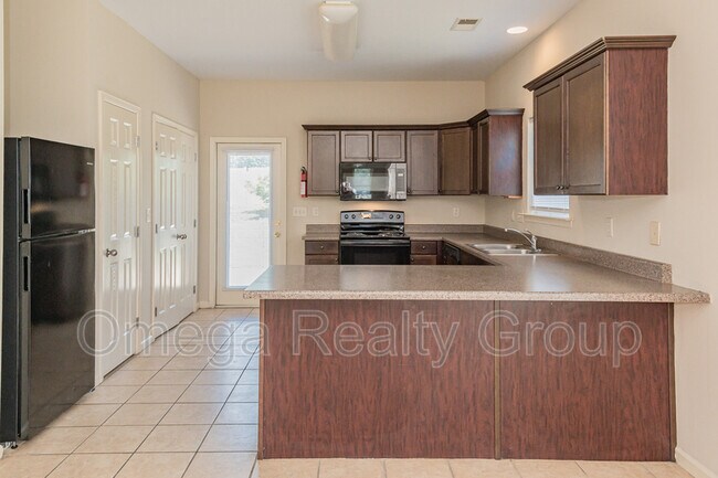 Building Photo - 1020 Washington Dr